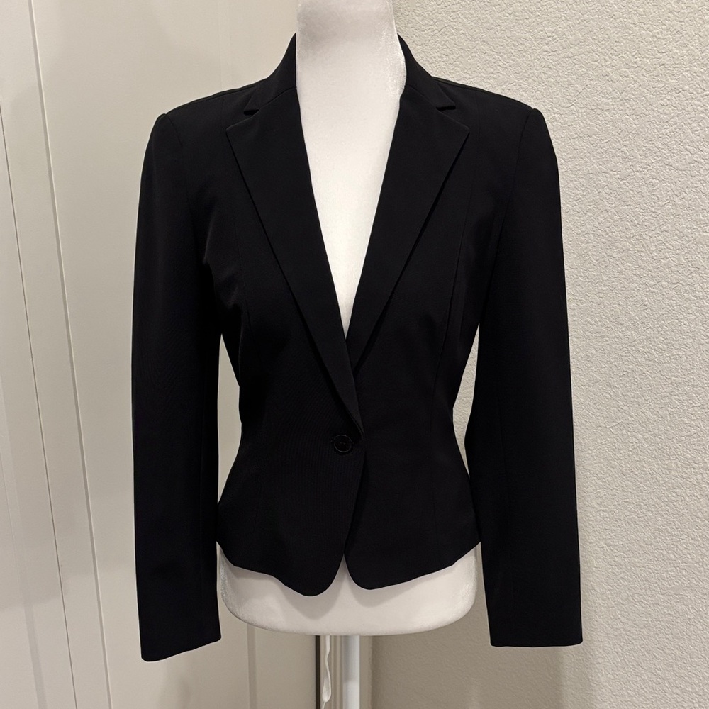 Black Professional Blazer with Tailored Fit
